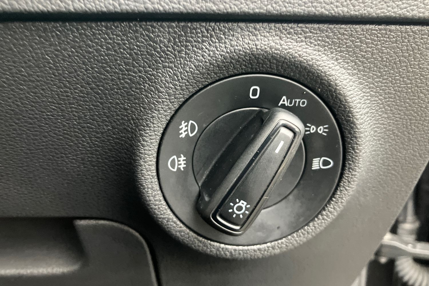 Used Skoda Karoq 2021 for sale - 76968107: Photo 19