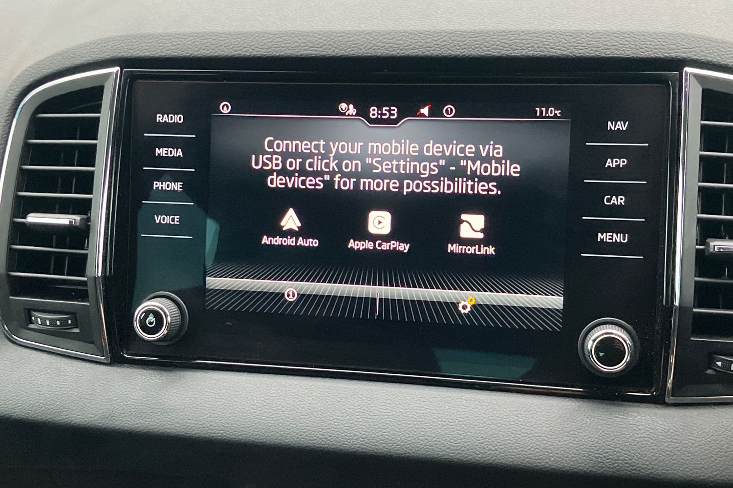 Used Skoda Karoq 2021 for sale - 76968107: Photo 8