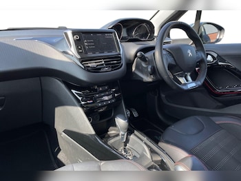 Used Peugeot 2008 2018 for sale - 79355106: Photo