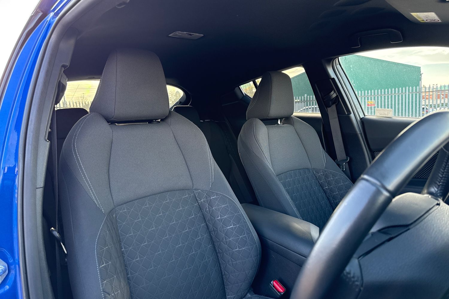 Used Toyota C-HR 2021 for sale - 76476132: Photo 13