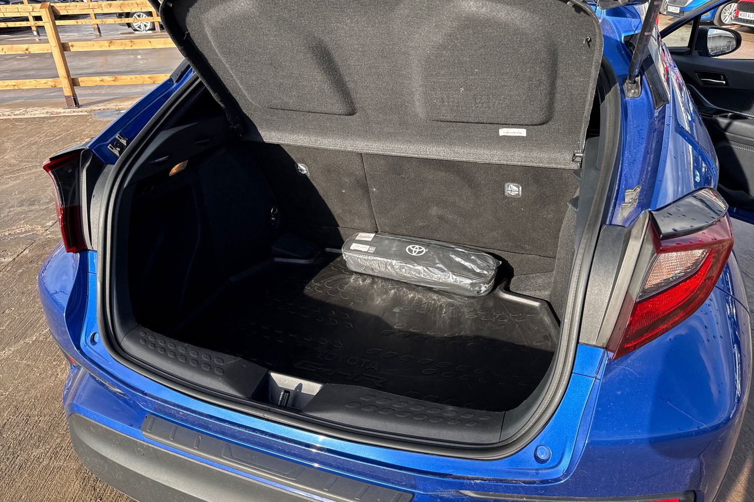 Used Toyota C-HR 2021 for sale - 76476132: Photo 15