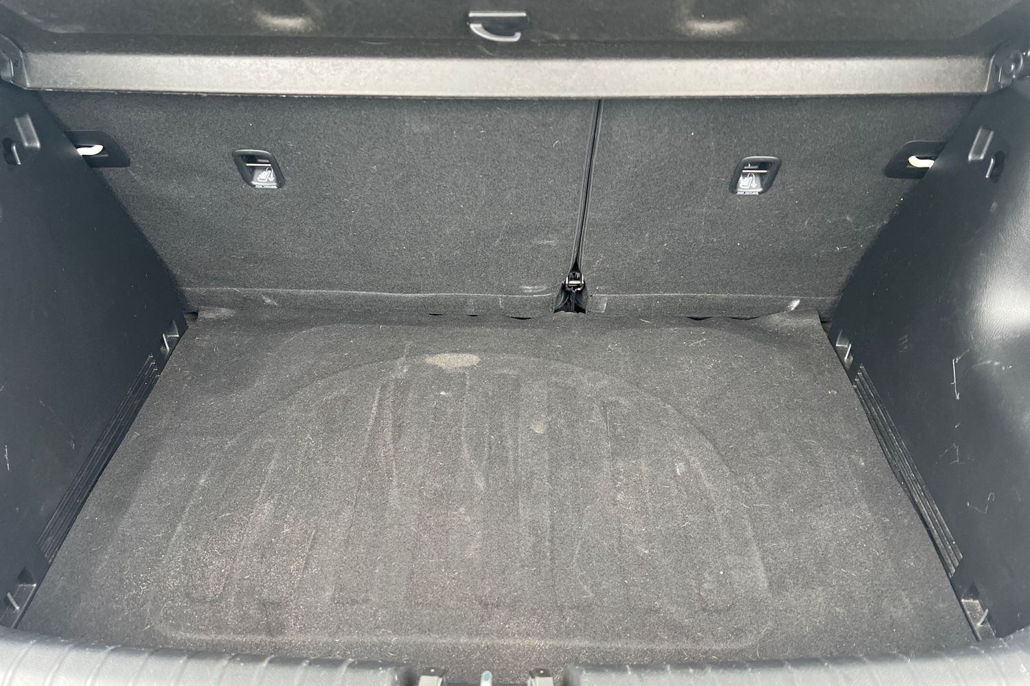 Used Kia Stonic 2019 for sale - 76718560: Photo 21