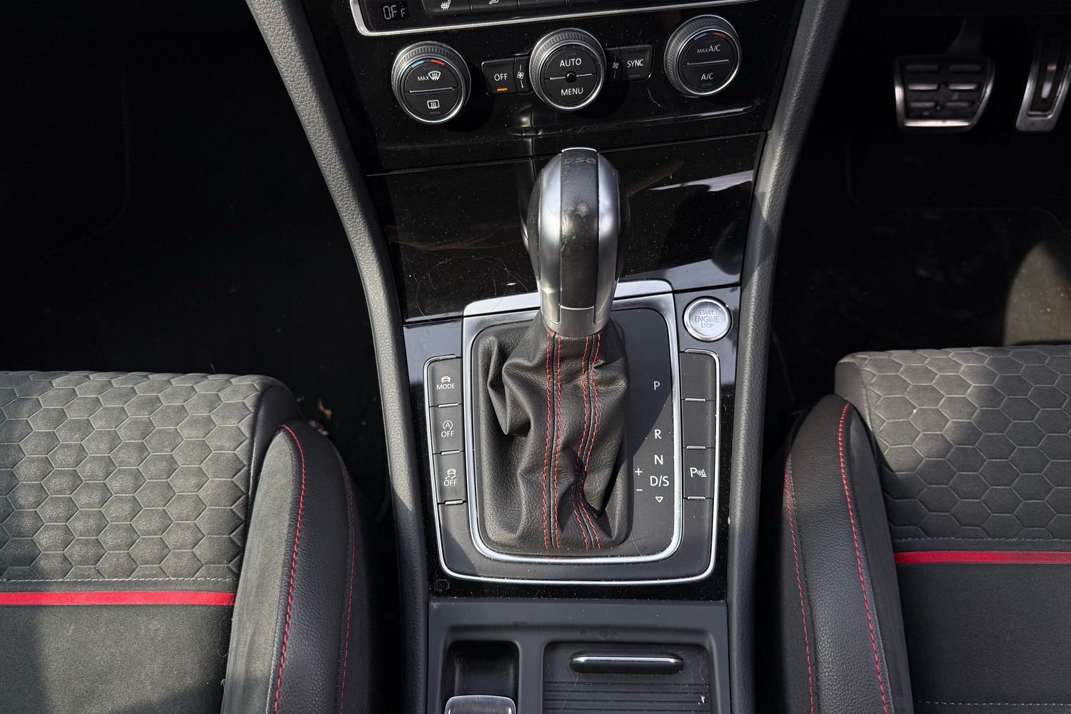 Used Volkswagen Golf 2018 for sale - 76509241: Photo 8