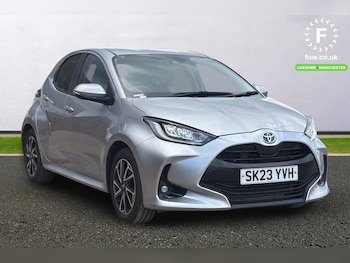 Used Toyota Yaris 2023 for sale - 79582631: Photo