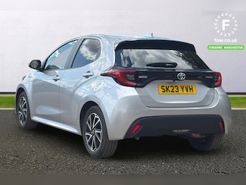 Used Toyota Yaris 2023 for sale - 79582631: Photo