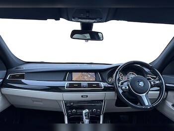 Used BMW 5 Series 2016 for sale - 77527476: Photo