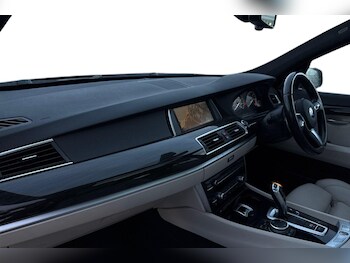 Used BMW 5 Series 2016 for sale - 77527476: Photo