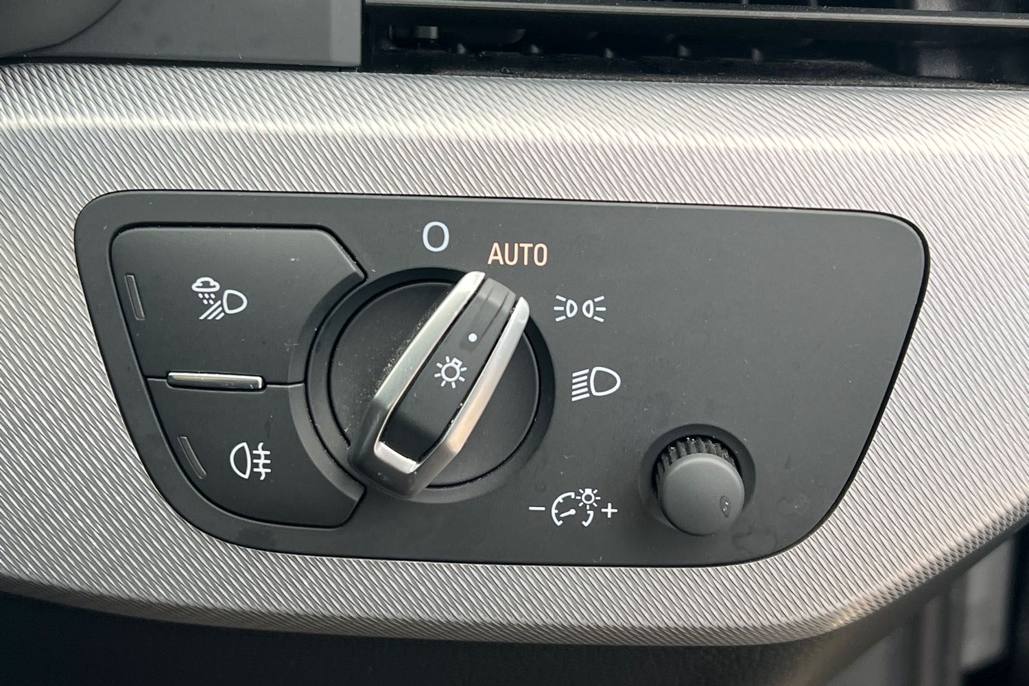 Used Audi A4 2018 for sale - 76624933: Photo 17