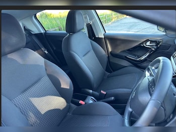 Used Peugeot 208 2019 for sale - 78961214: Photo