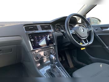 Used Volkswagen Golf 2018 for sale - 79458935: Photo