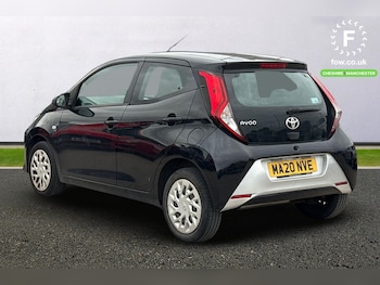 Used Toyota AYGO 2020 for sale - 76097429: Photo 2