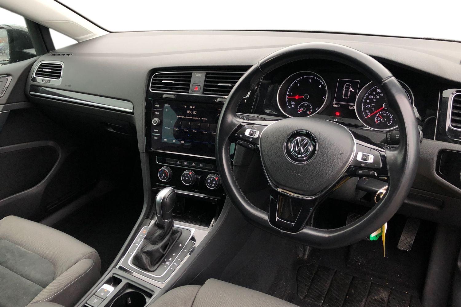 Used Volkswagen Golf 2019 for sale - 77849396: Photo 3