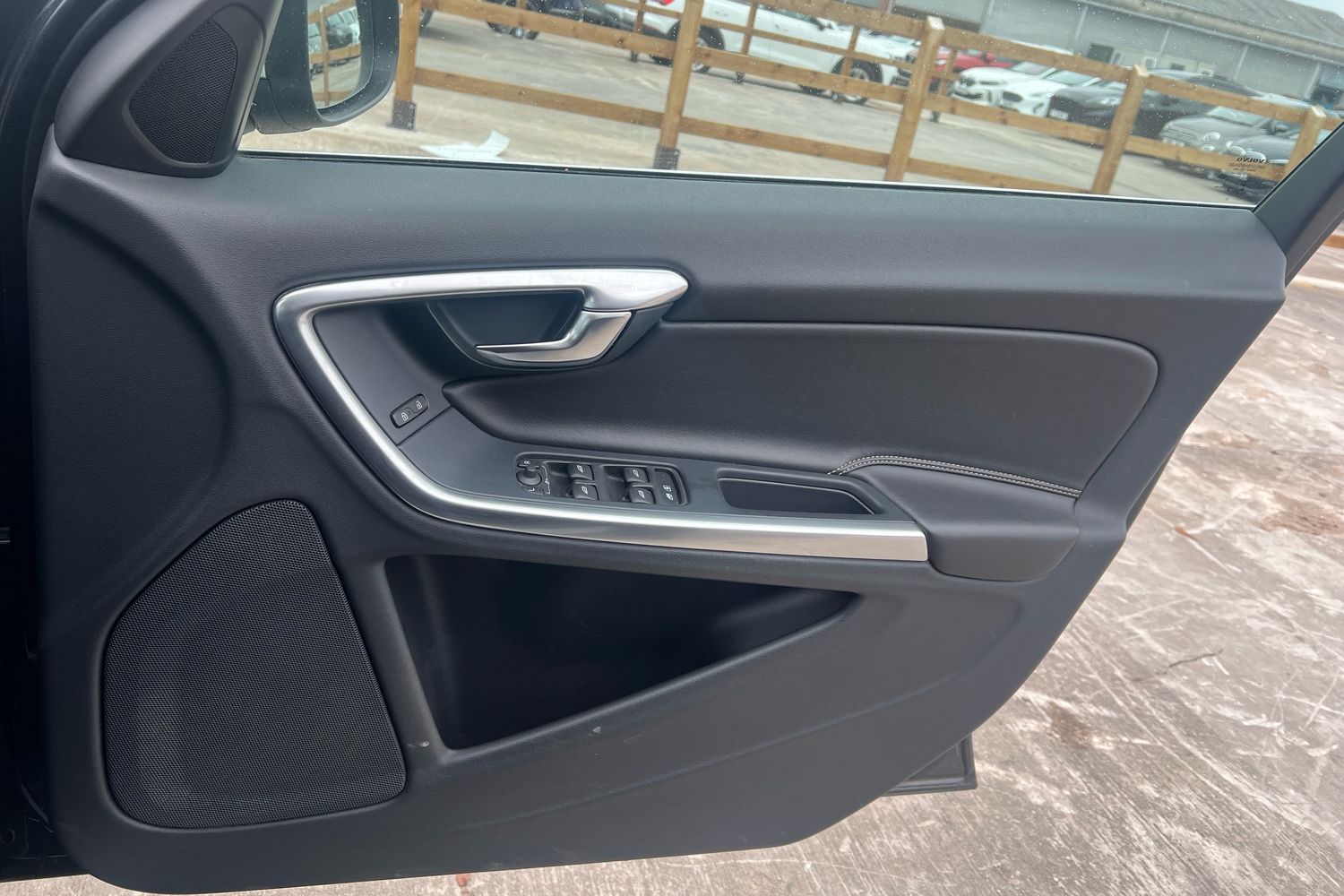 Used Volvo V60 2018 for sale - 76006787: Photo 11