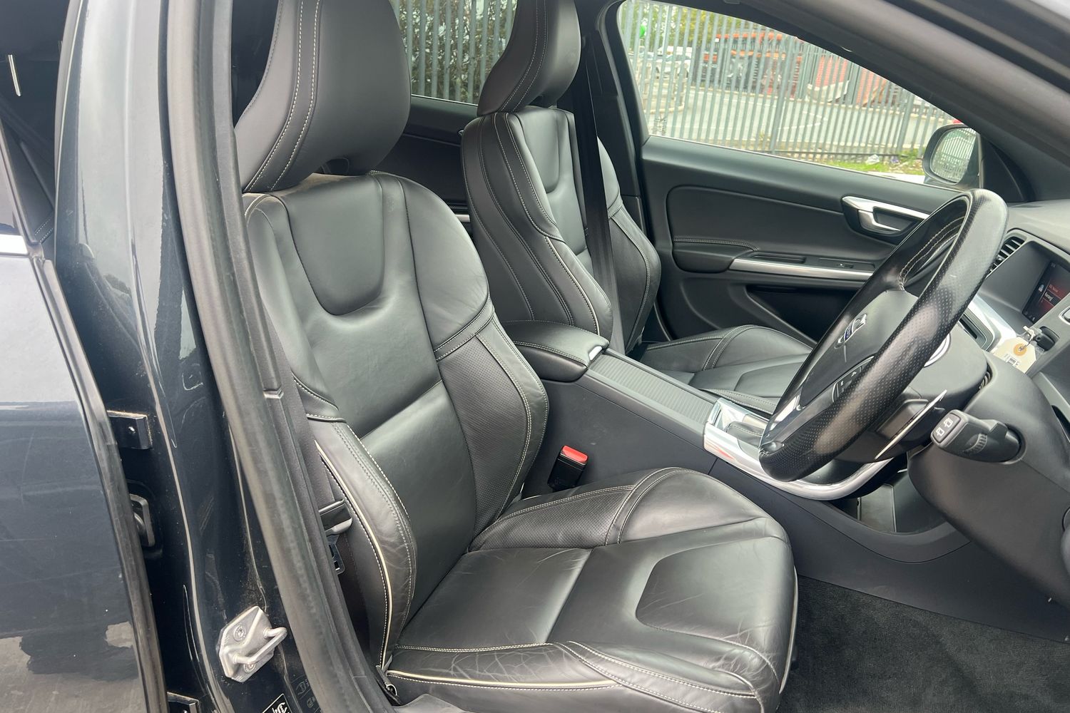 Used Volvo V60 2018 for sale - 76006787: Photo 12