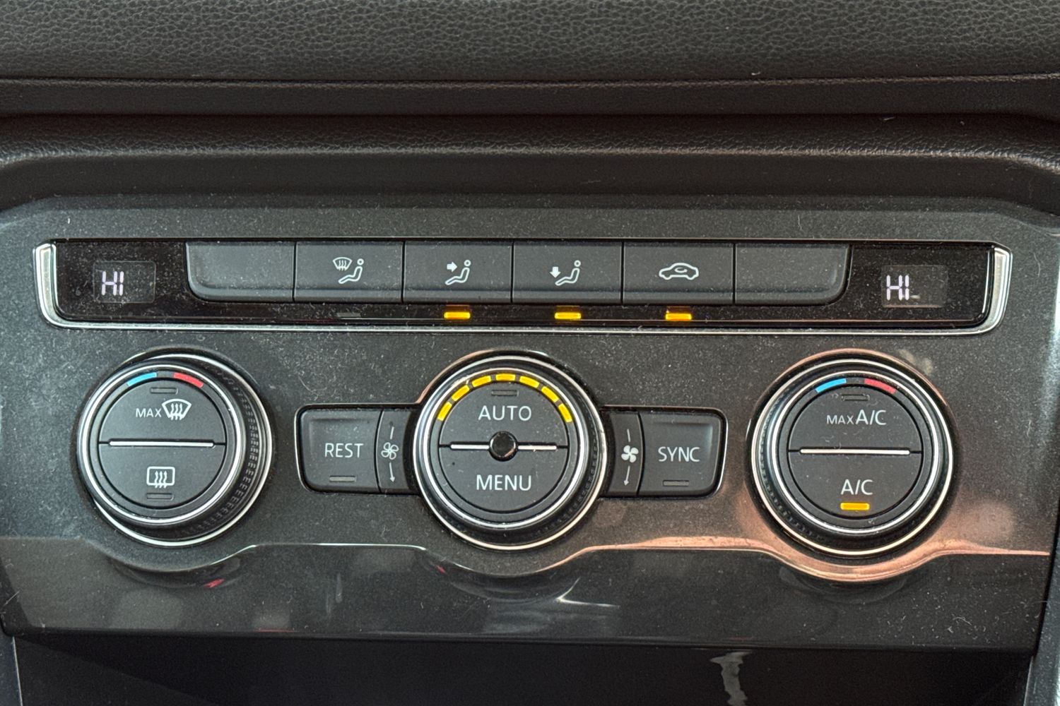 Used Volkswagen Tiguan 2018 for sale - 77048398: Photo 9