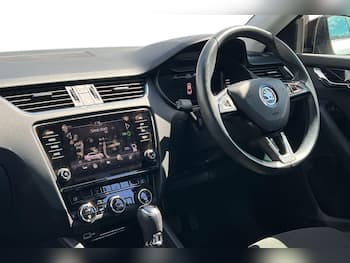 Used Skoda Octavia 2020 for sale - 79733783: Photo