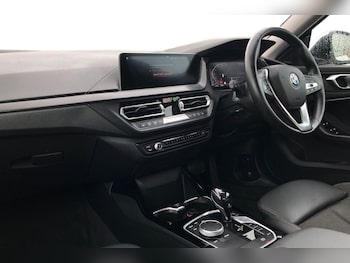 Used BMW 2 Series 2021 for sale - 77943884: Photo