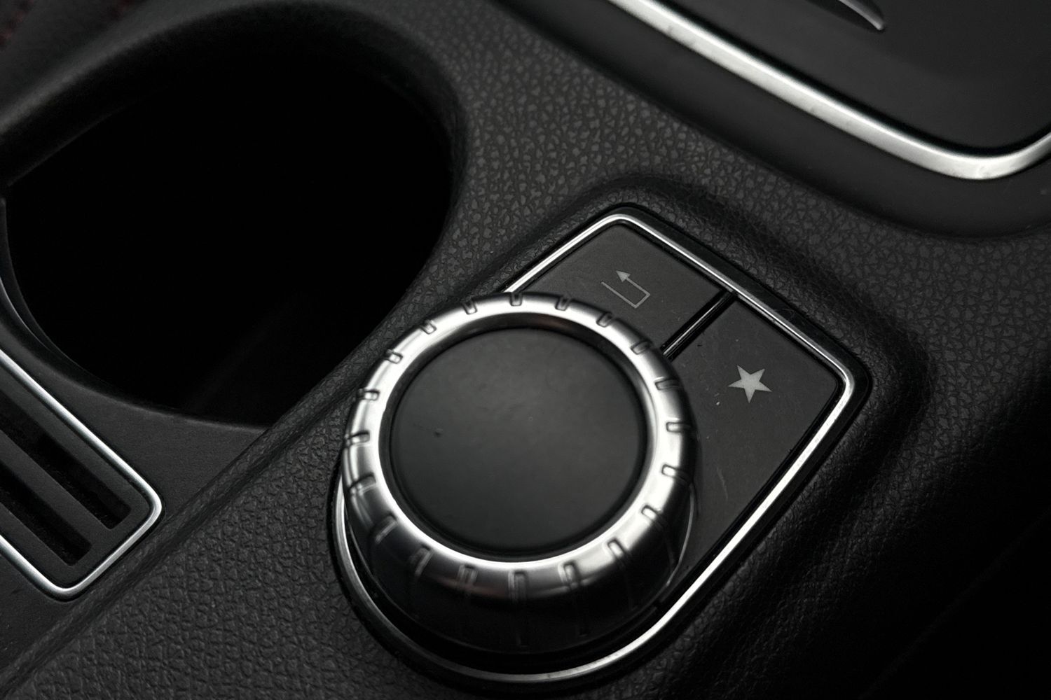 Used Mercedes-Benz A-Class 2017 for sale - 77943883: Photo 9