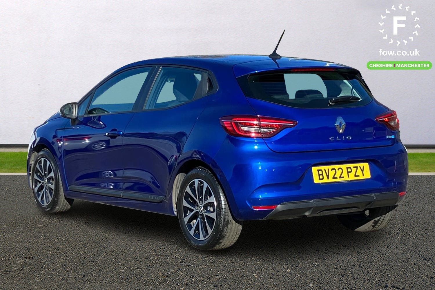 Used Renault Clio 2022 for sale - 76385540: Photo 2