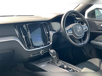 Used Volvo V60 2020 for sale - 78368322: Photo