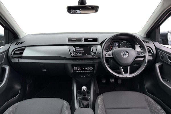 Used Skoda Fabia 2017 for sale - 75129718: Photo 3