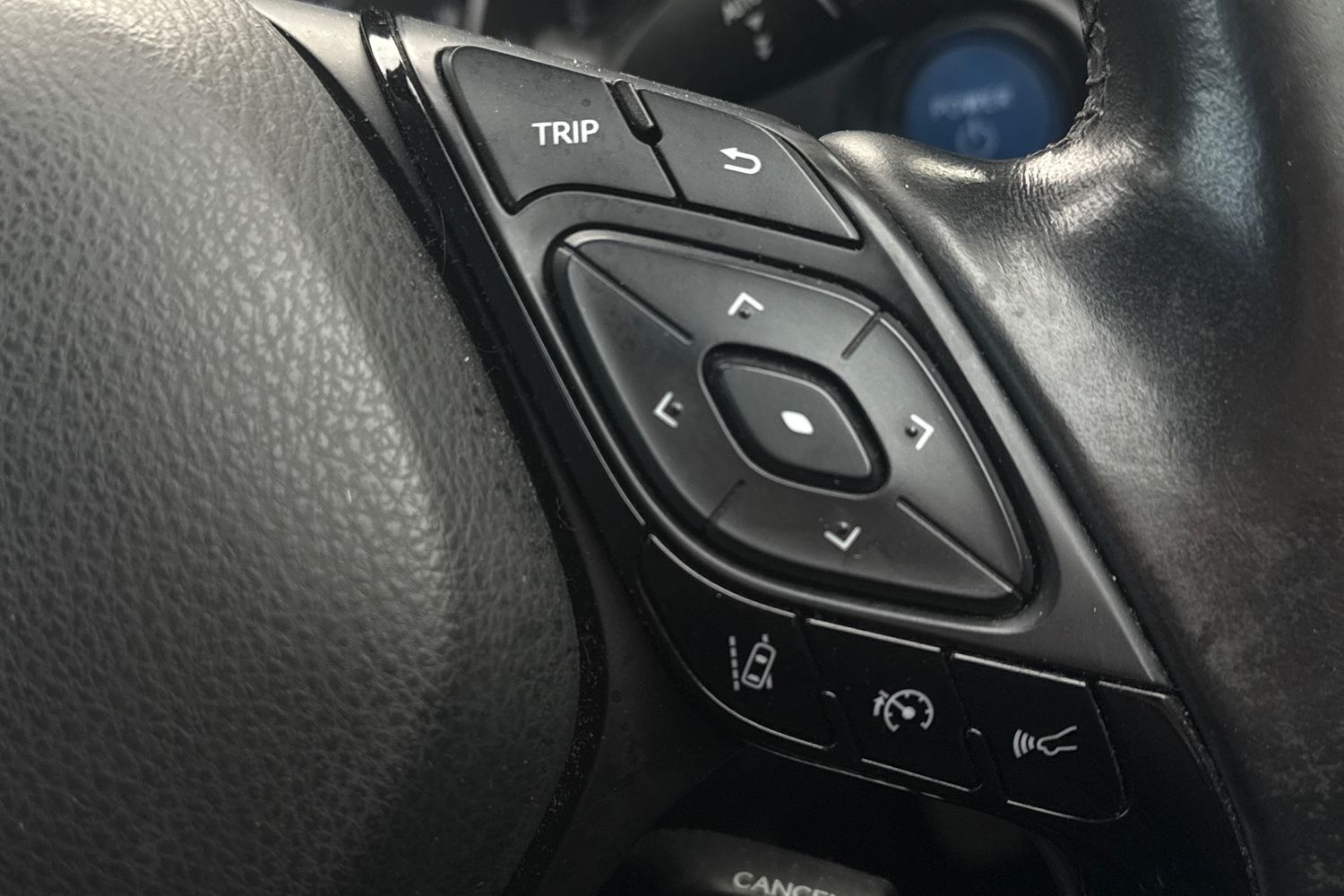 Used Toyota C-HR 2018 for sale - 77037327: Photo 10