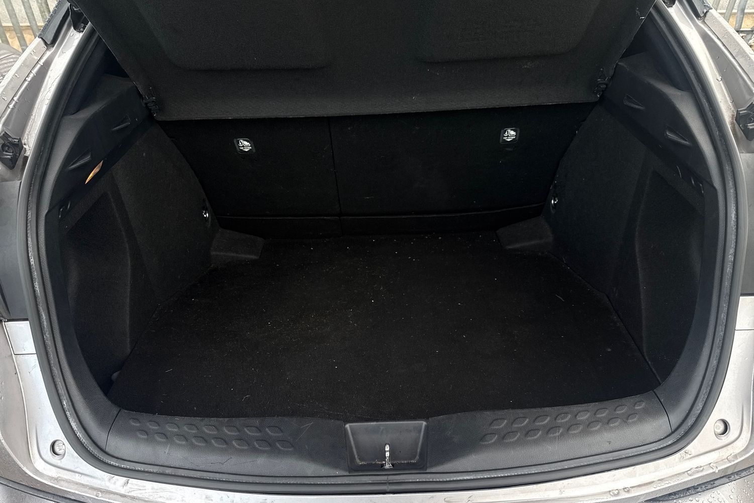 Used Toyota C-HR 2018 for sale - 77037327: Photo 17