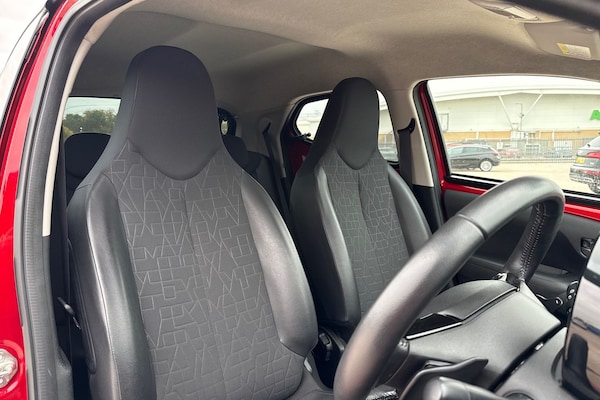 Used Toyota AYGO 2021 for sale - 76288130: Photo 13