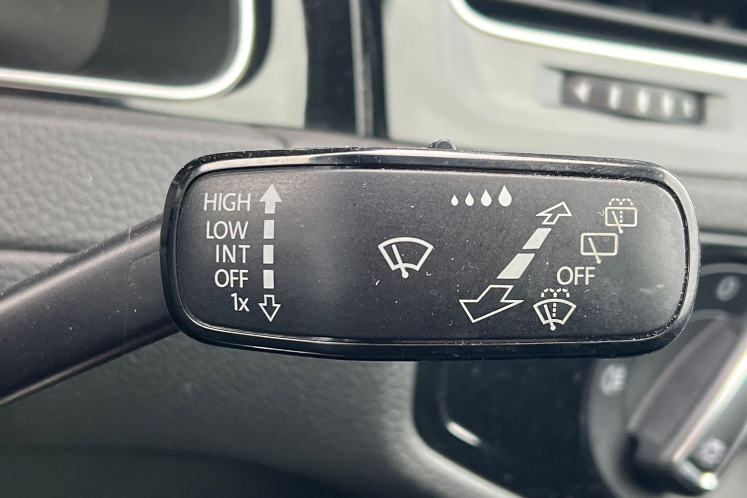 Used Volkswagen Golf 2018 for sale - 77527490: Photo 18