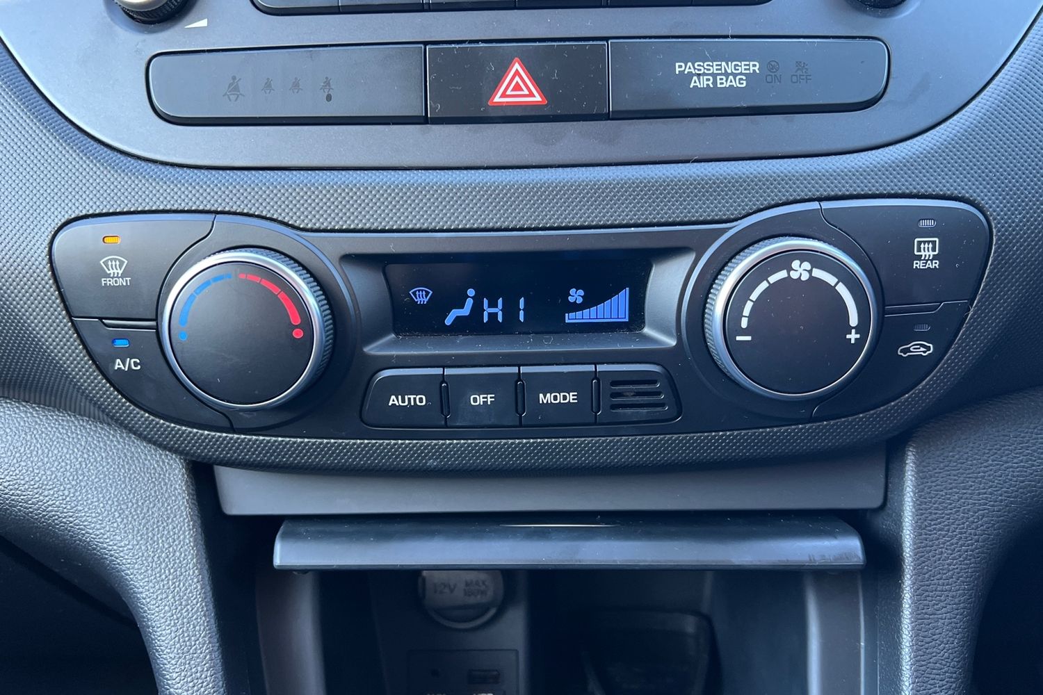 Used Hyundai i10 2017 for sale - 76685706: Photo 10