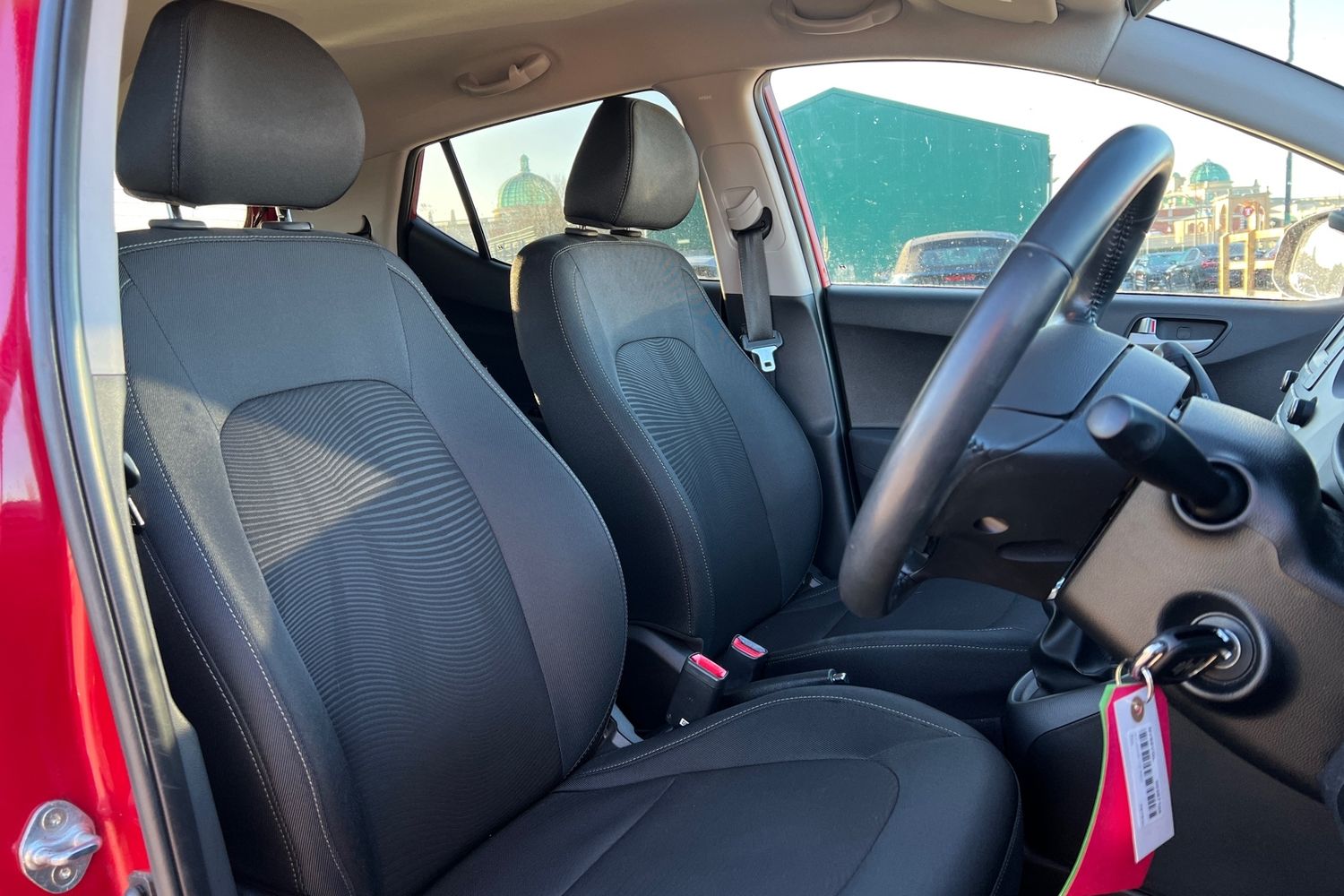 Used Hyundai i10 2017 for sale - 76685706: Photo 18