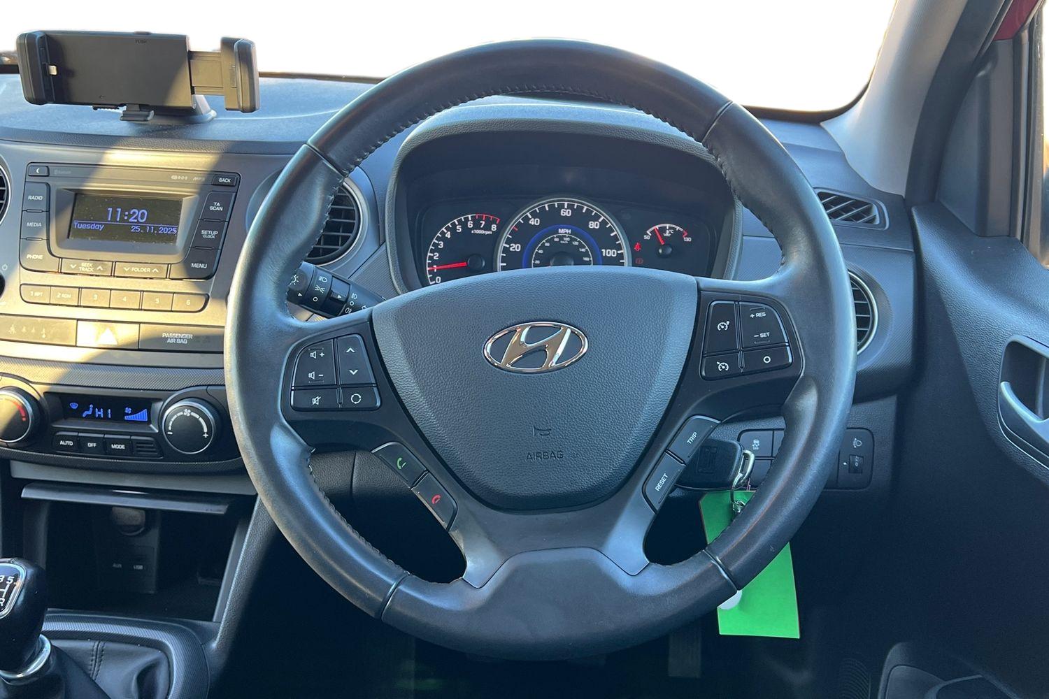 Used Hyundai i10 2017 for sale - 76685706: Photo 5