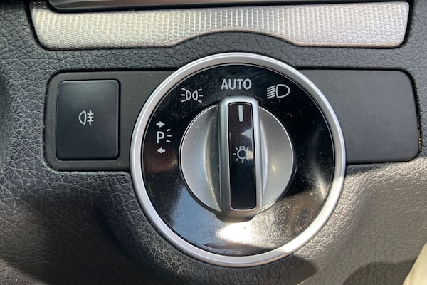 Used Mercedes-Benz E-Class 2016 for sale - 75529250: Photo 18