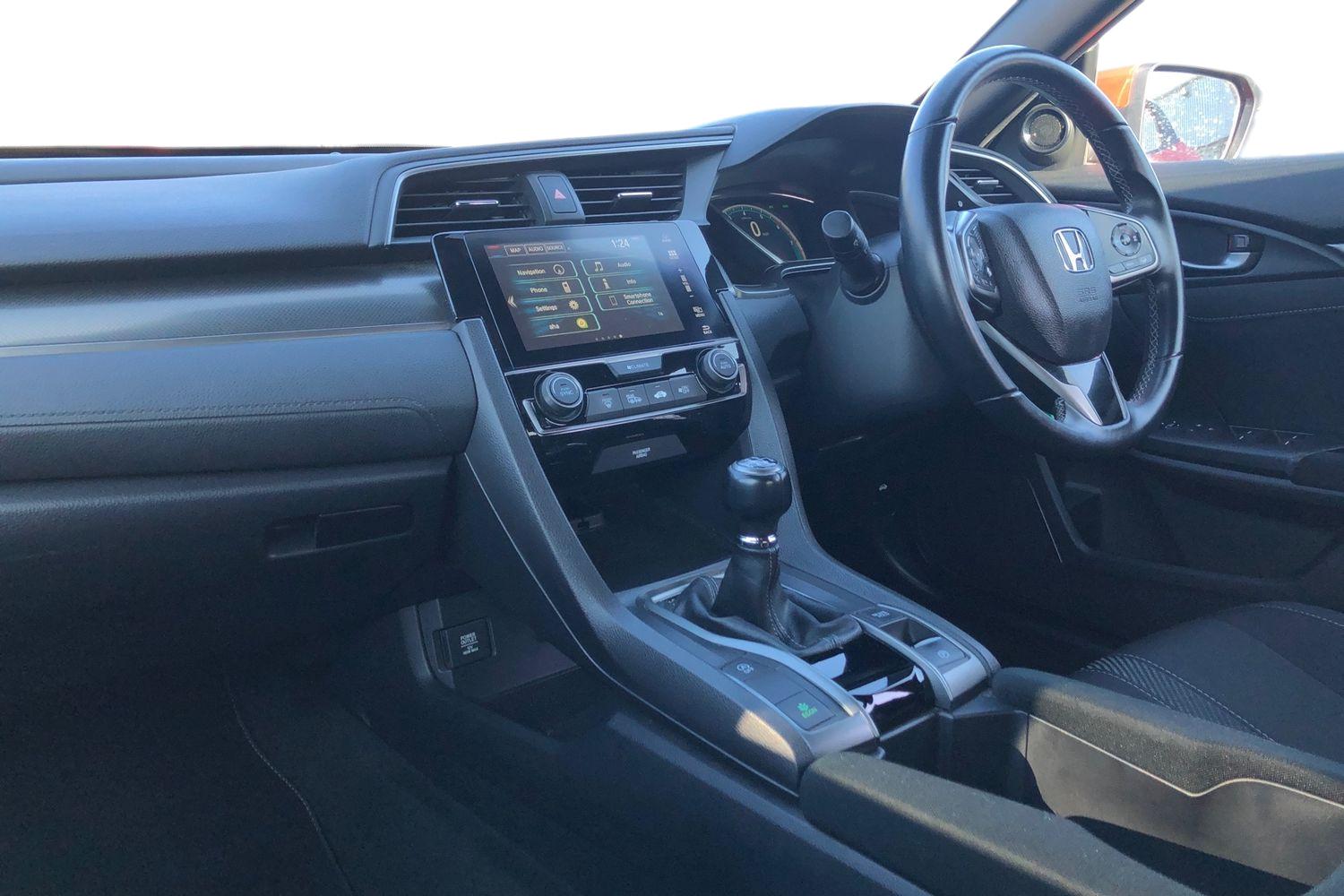 Used Honda Civic 2018 for sale - 77779642: Photo 4