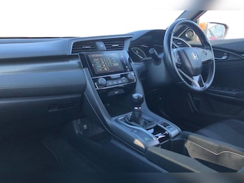 Used Honda Civic 2018 for sale - 77779642: Photo