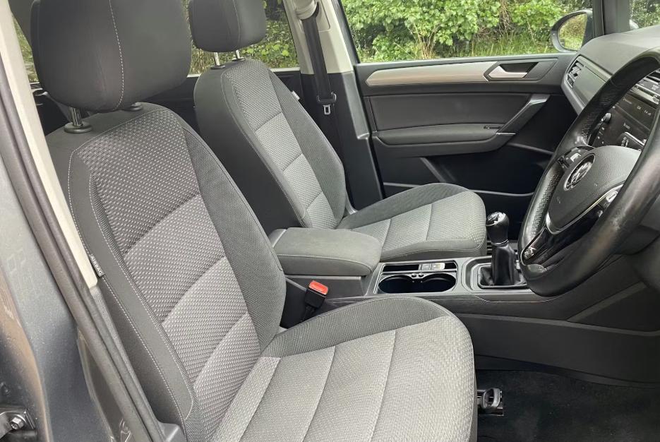 Used Volkswagen Touran 2018 for sale - 77700782: Photo 4