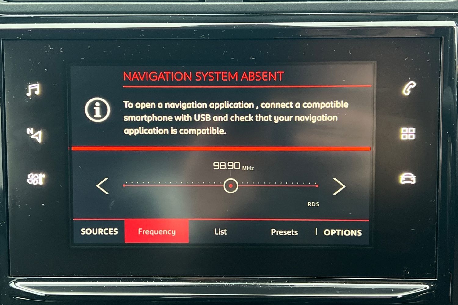 Used Citroen C3 2018 for sale - 76739530: Photo 7