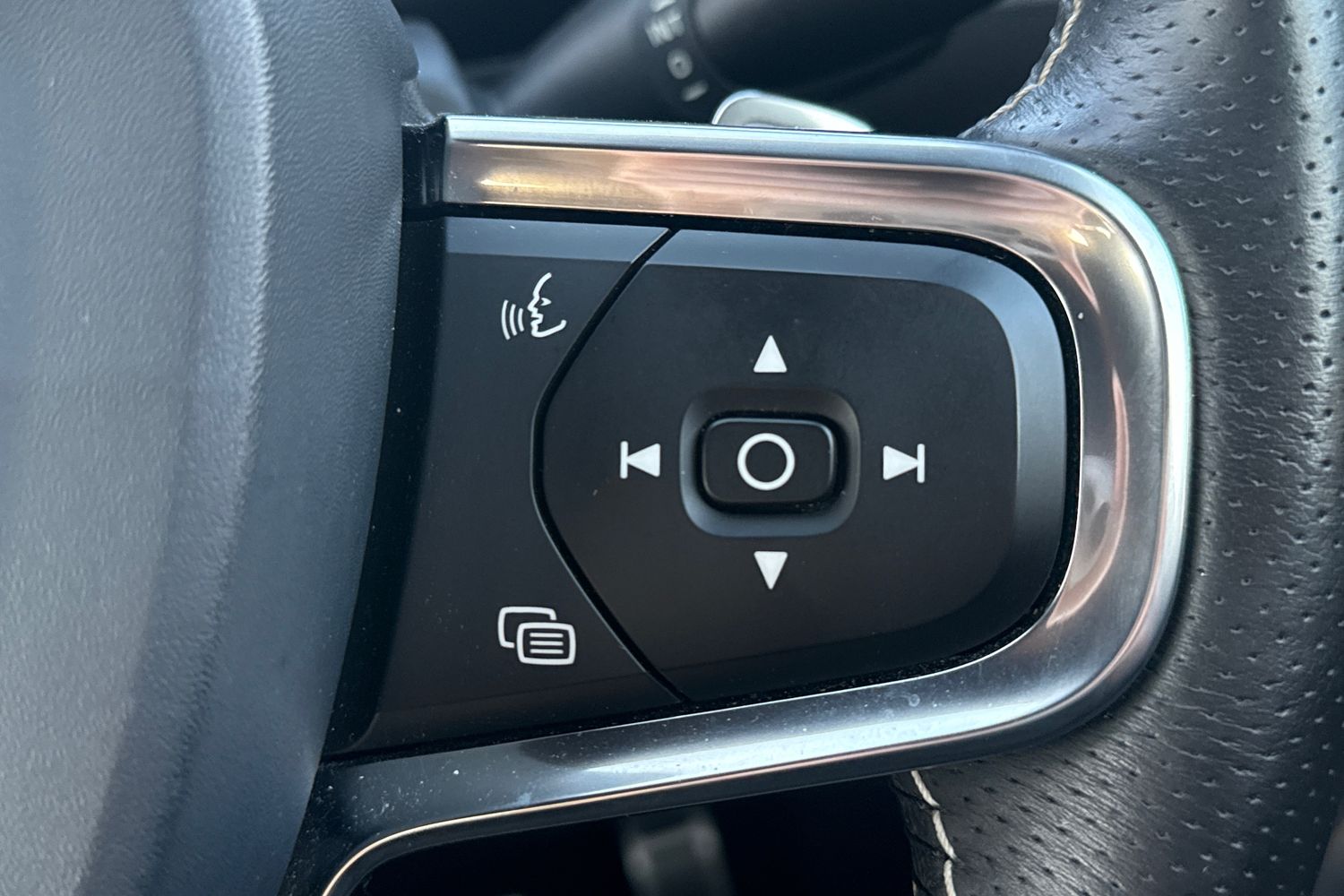 Used Volvo XC40 2020 for sale - 76902623: Photo 11