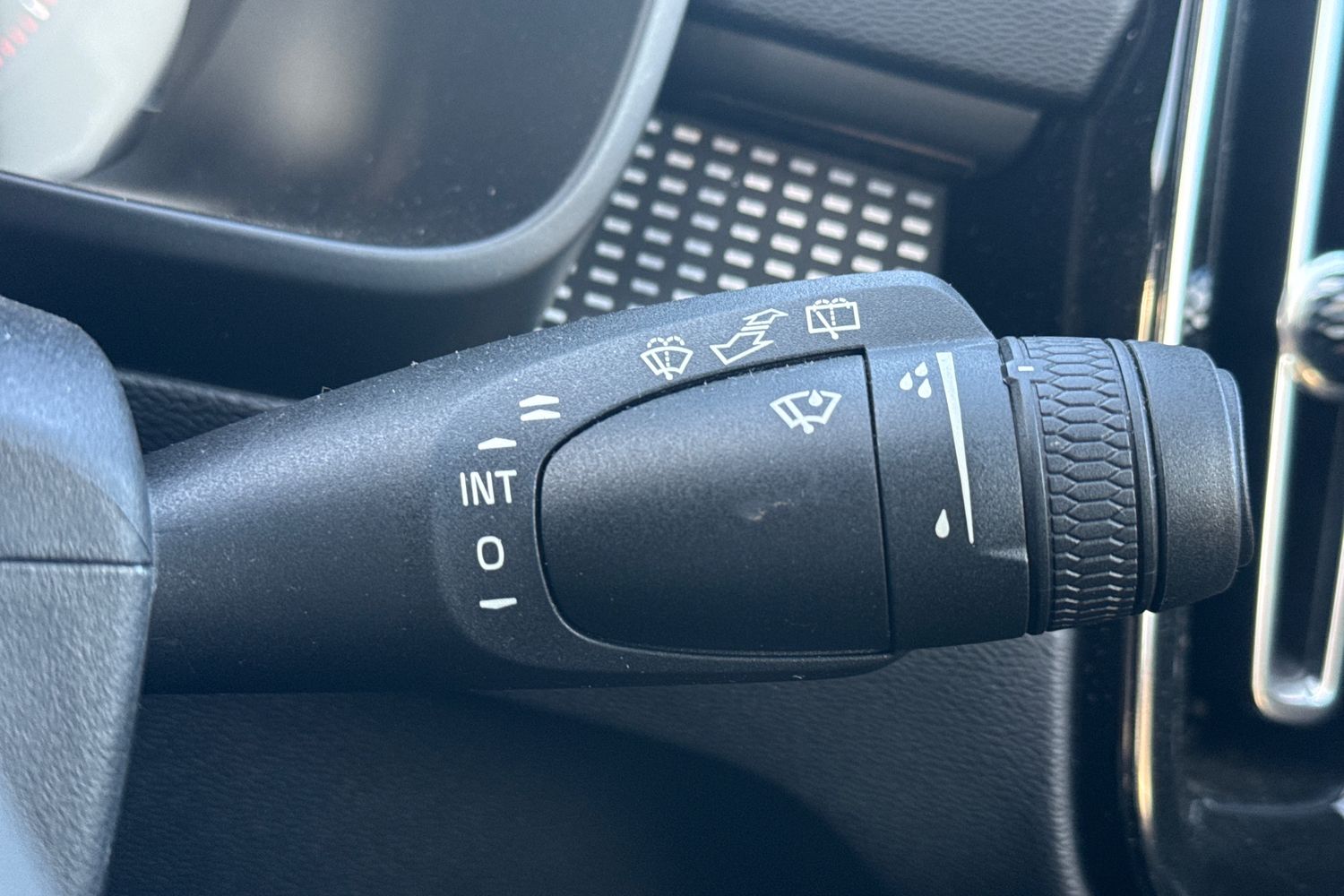 Used Volvo XC40 2020 for sale - 76902623: Photo 13