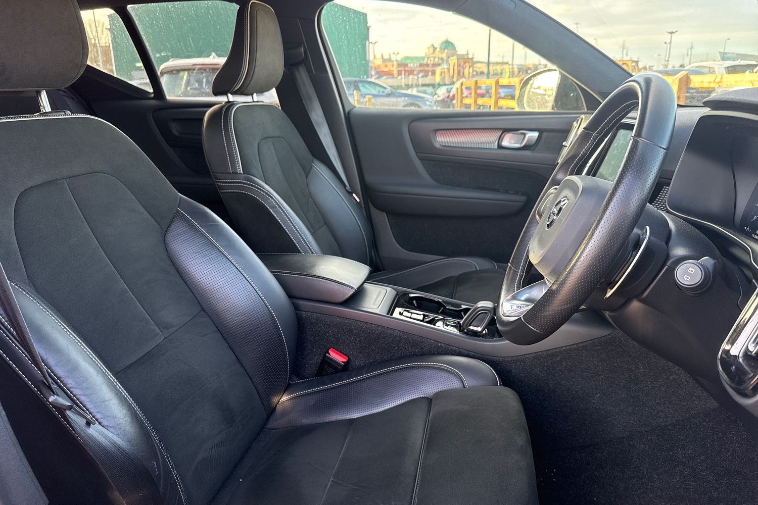 Used Volvo XC40 2020 for sale - 76902623: Photo 17