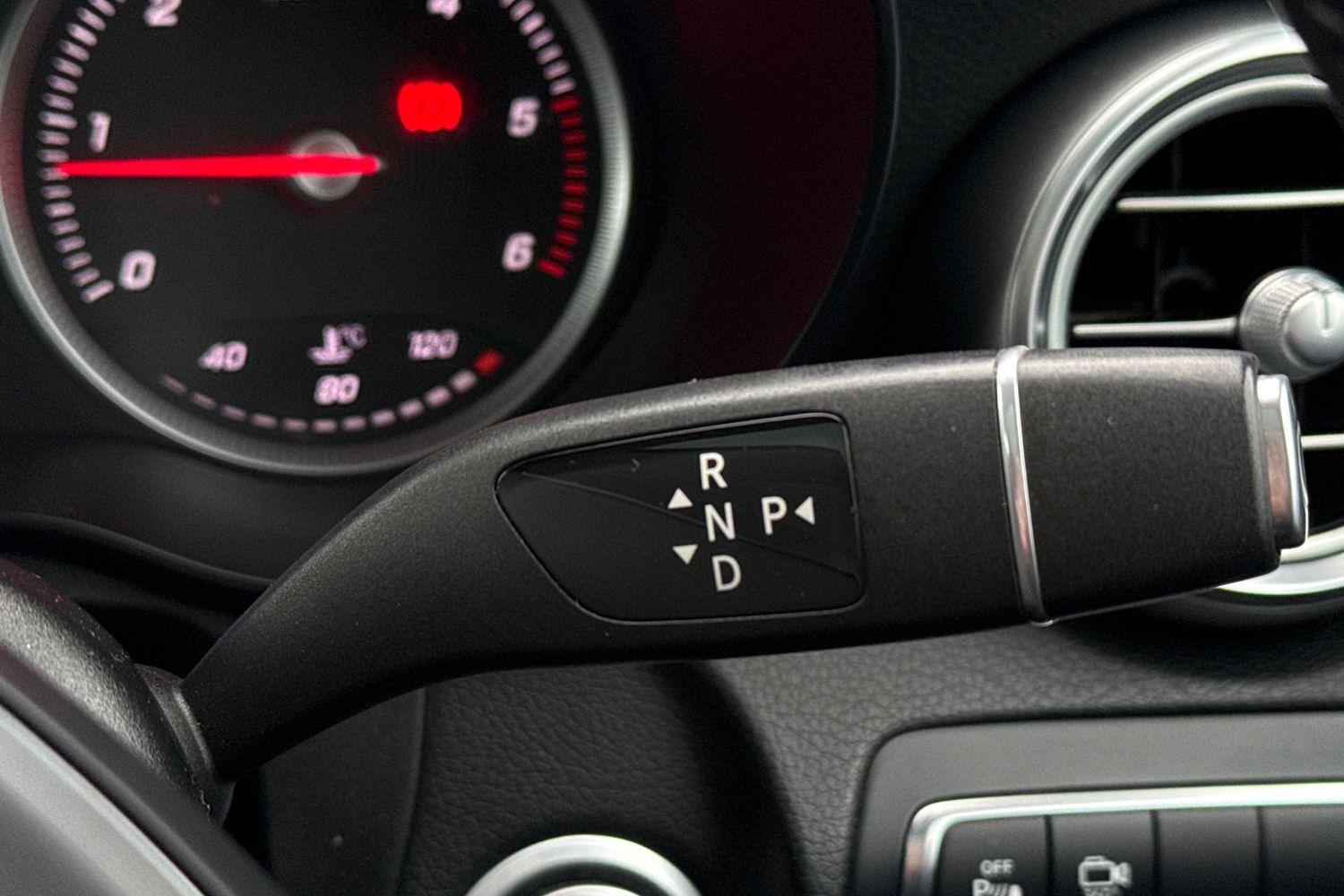 Used Mercedes-Benz GLC 2017 for sale - 77675104: Photo 13