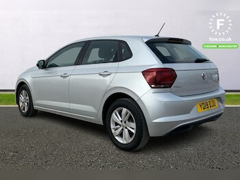 Used Volkswagen Polo 2019 for sale - 76194162: Photo 2