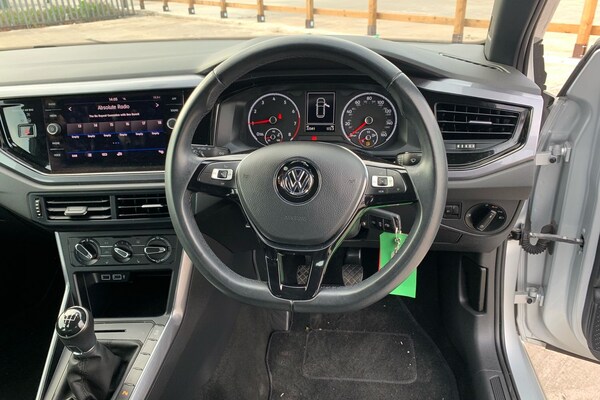 Used Volkswagen Polo 2019 for sale - 76194162: Photo 5