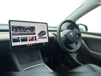 Used Tesla Model Y 2023 for sale - 79616198: Photo