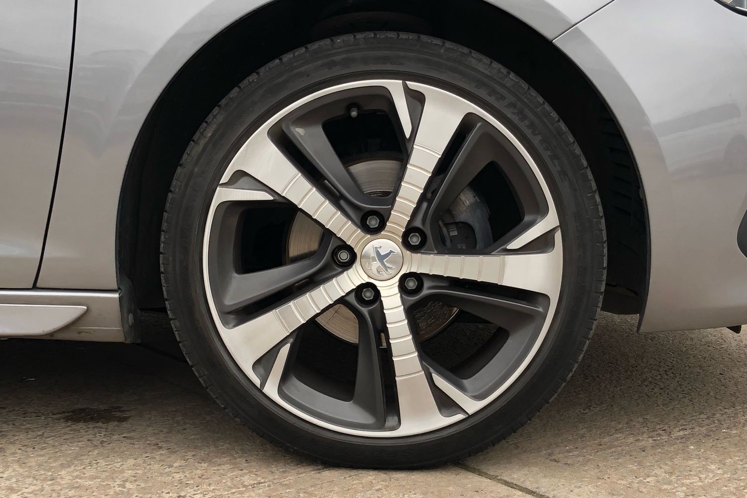 Used Peugeot 308 2018 for sale - 75871765: Photo 16