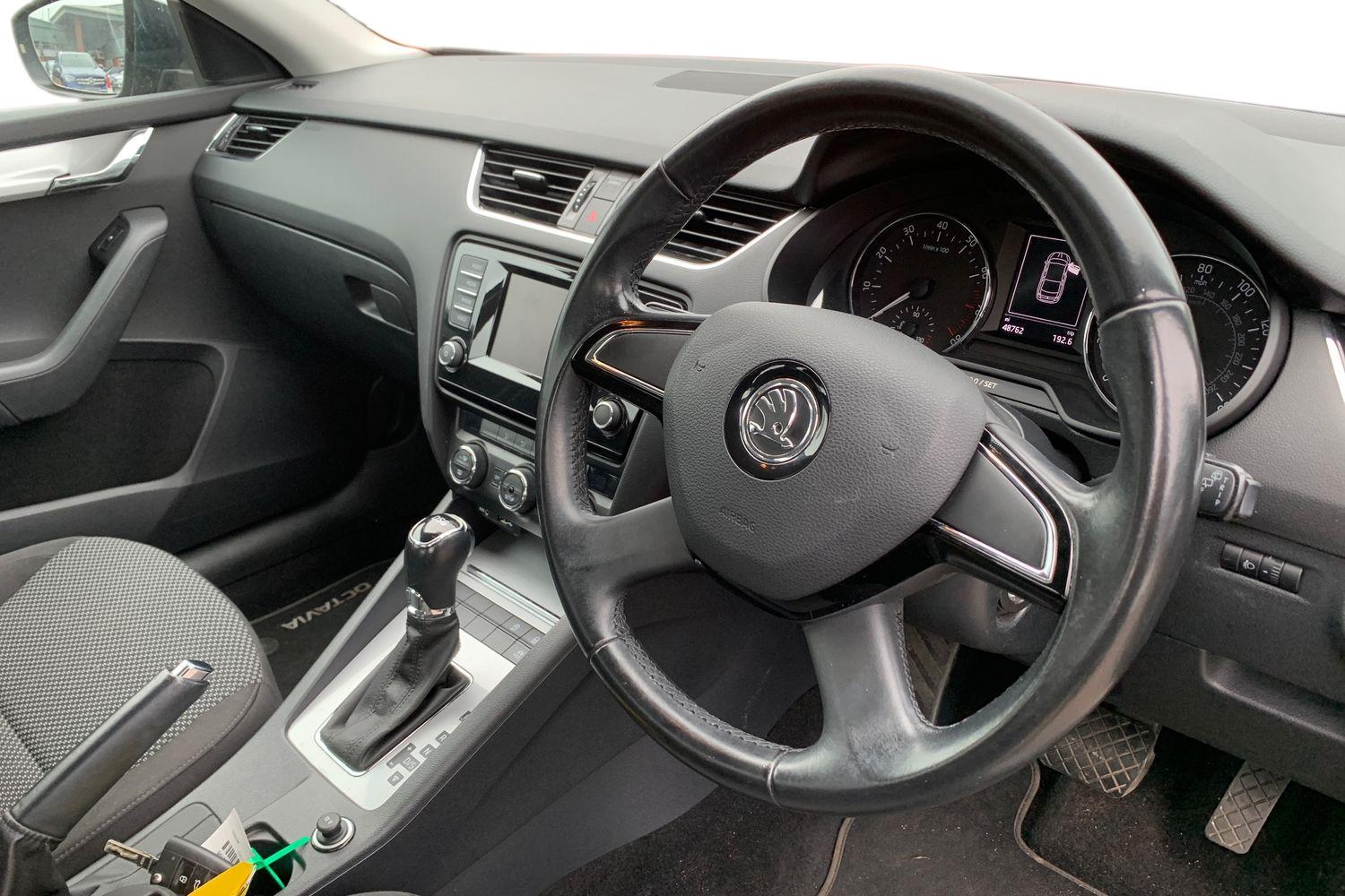 Used Skoda Octavia 2015 for sale - 78043547: Photo 3