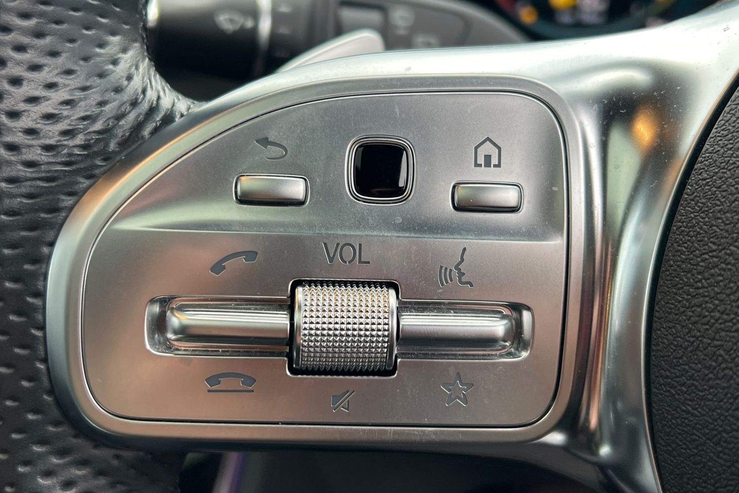 Used Mercedes-Benz EQC 2023 for sale - 77527609: Photo 13