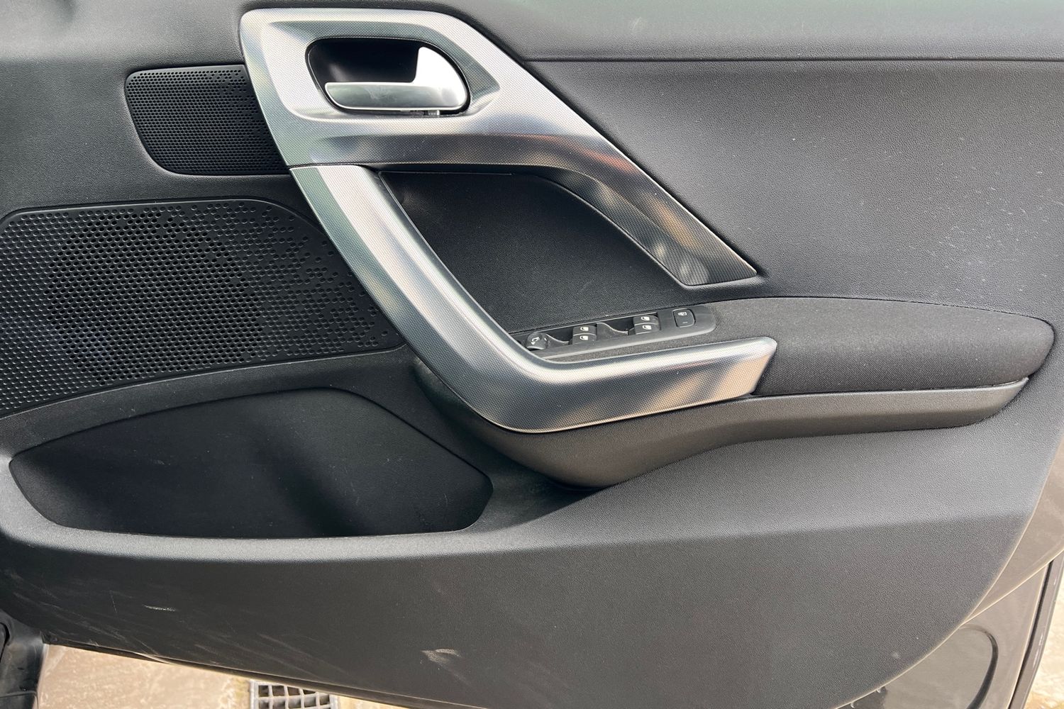 Used Peugeot 2008 2019 for sale - 77502177: Photo 15