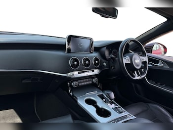 Used Kia Stinger 2018 for sale - 75421945: Photo