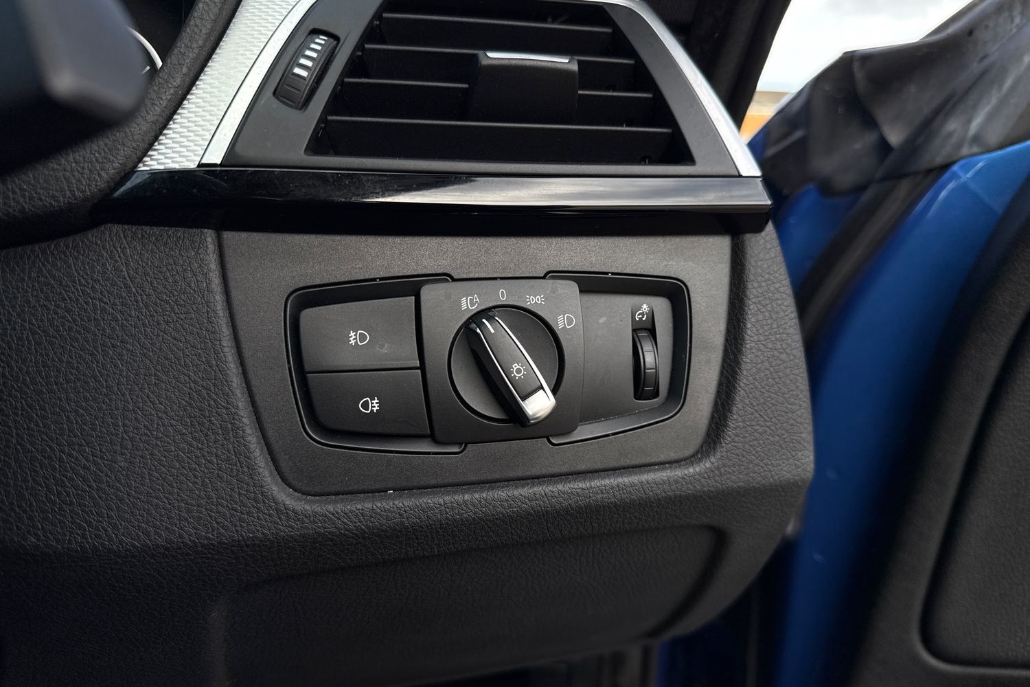 Used BMW 3 Series 2019 for sale - 76288260: Photo 11